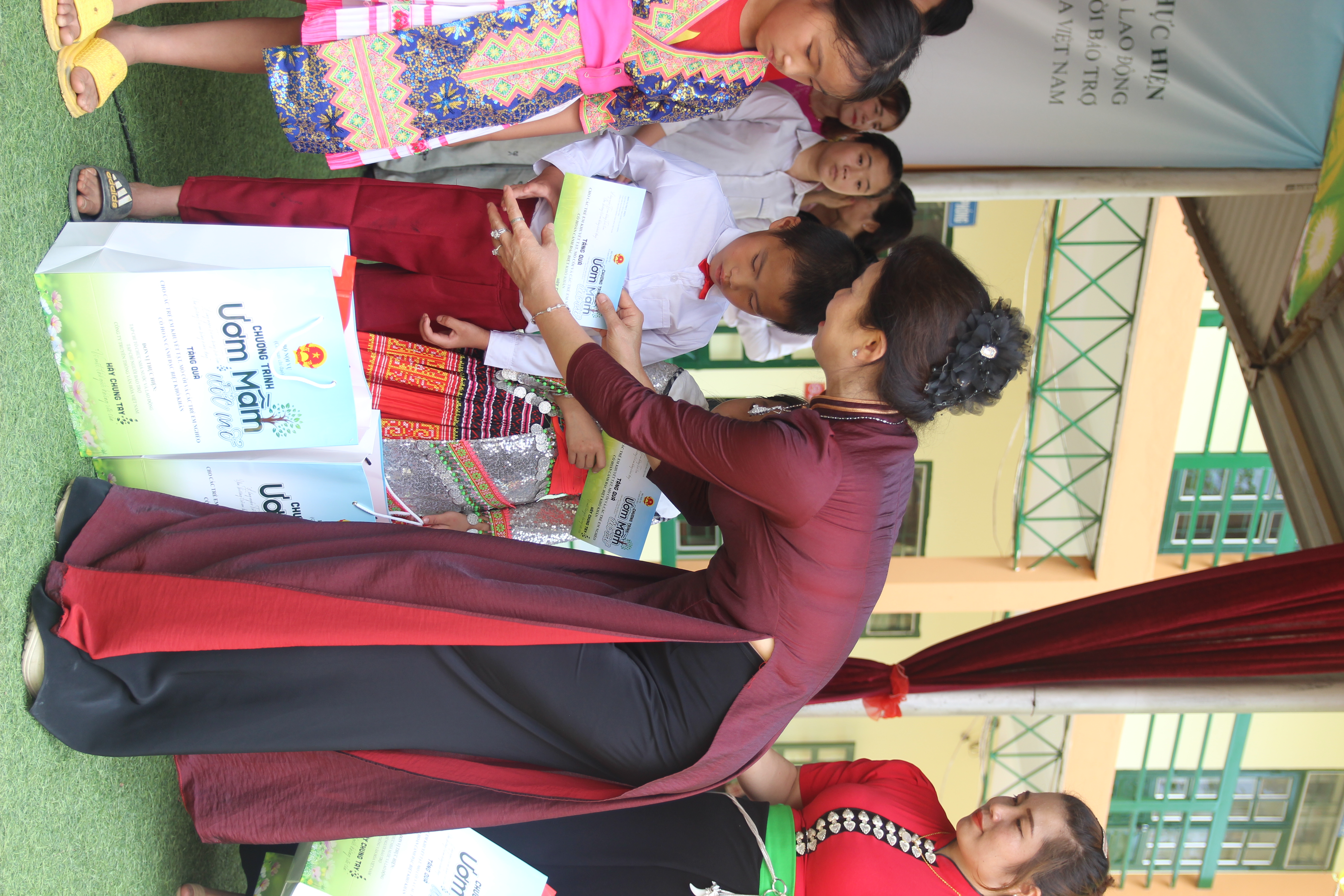 ẢNH CHƯƠNG TRÌNH - ƯƠM MẦM ƯỚC MƠ 2025 - TRAO QUÀ TẠI ĐIỆN BIÊN