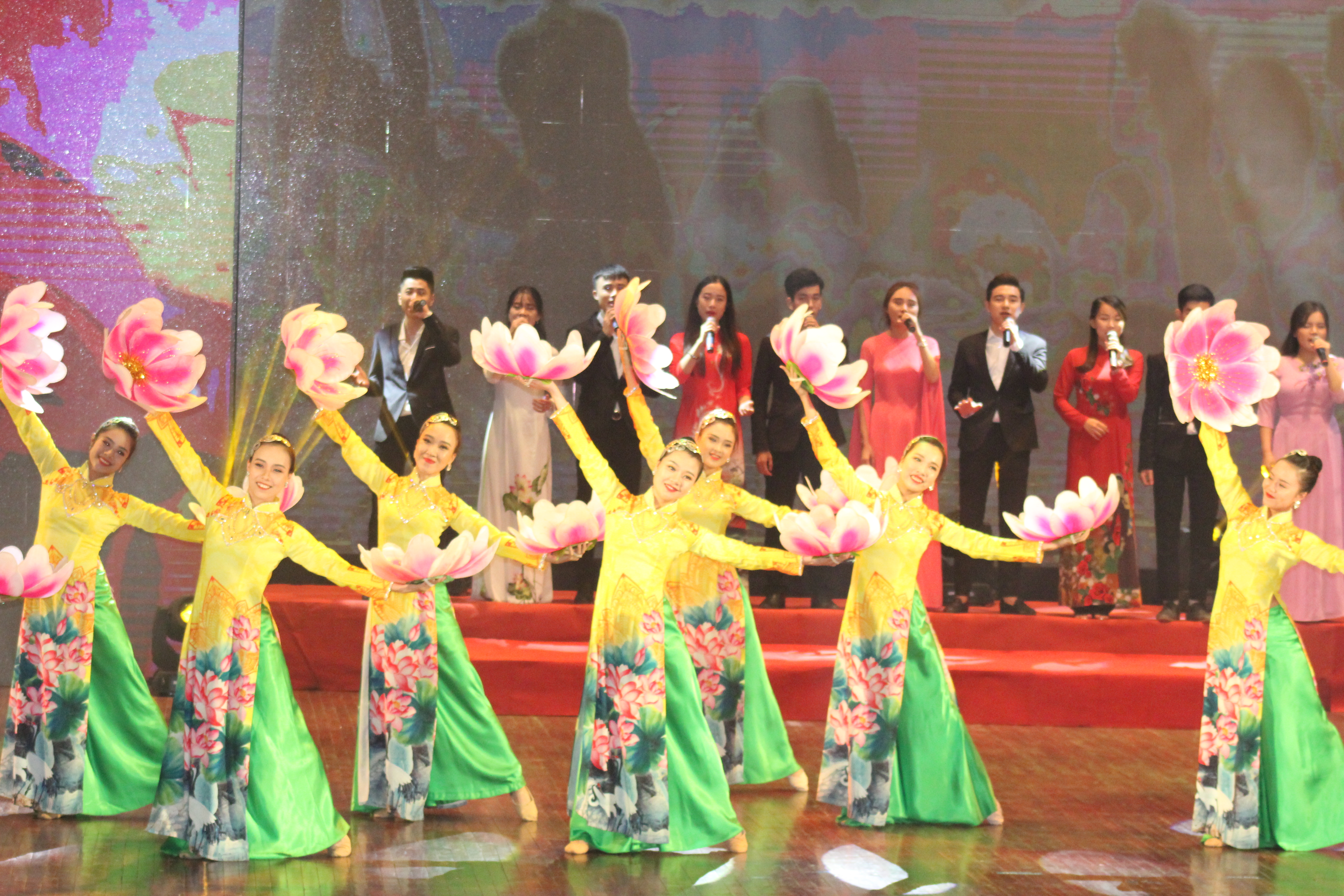 Ảnh Truyền hình trực tiếp - TỔ QUỐC LINH THIÊNG - NĂM 2019