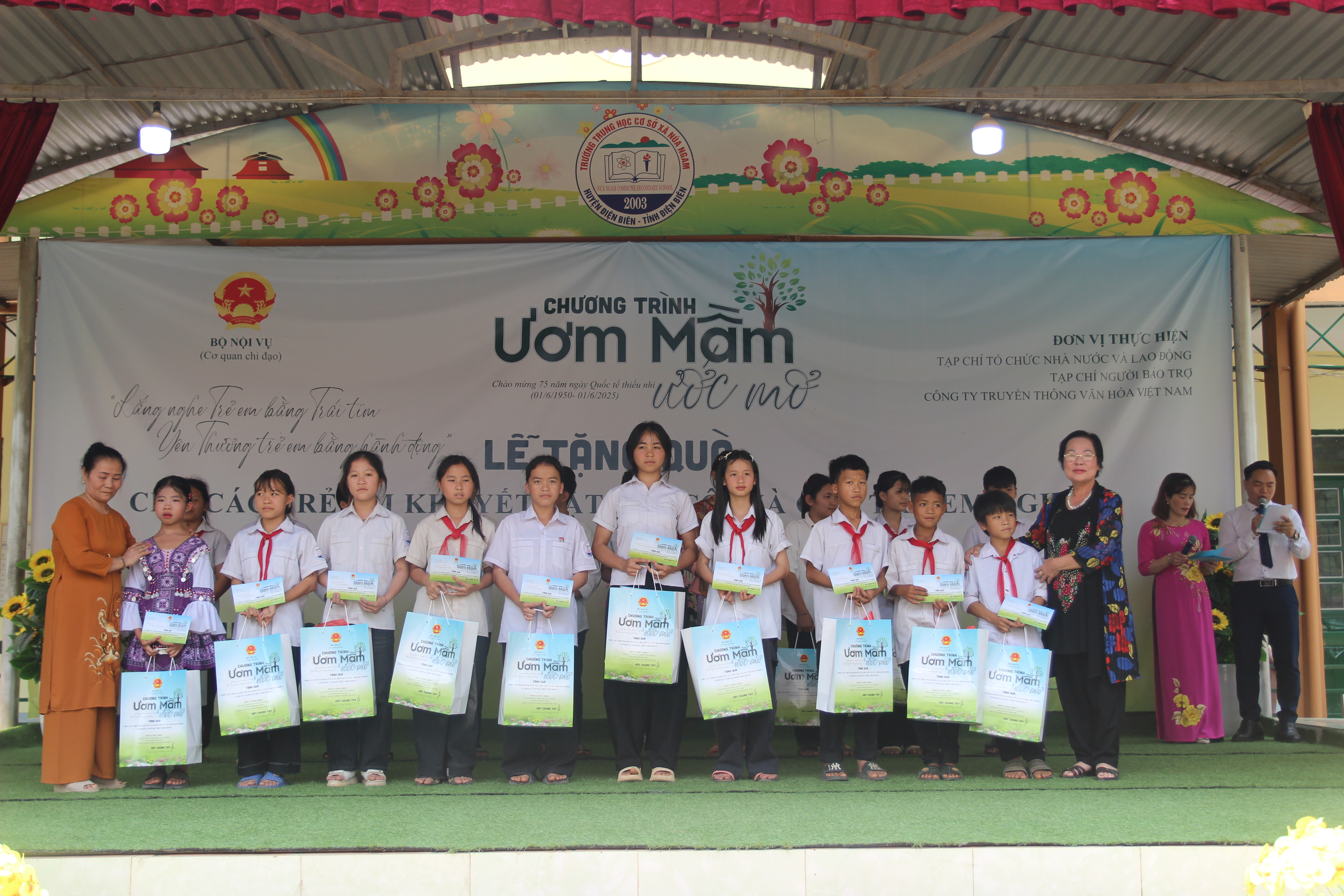 ẢNH CHƯƠNG TRÌNH - ƯƠM MẦM ƯỚC MƠ 2025 - TRAO QUÀ TẠI ĐIỆN BIÊN