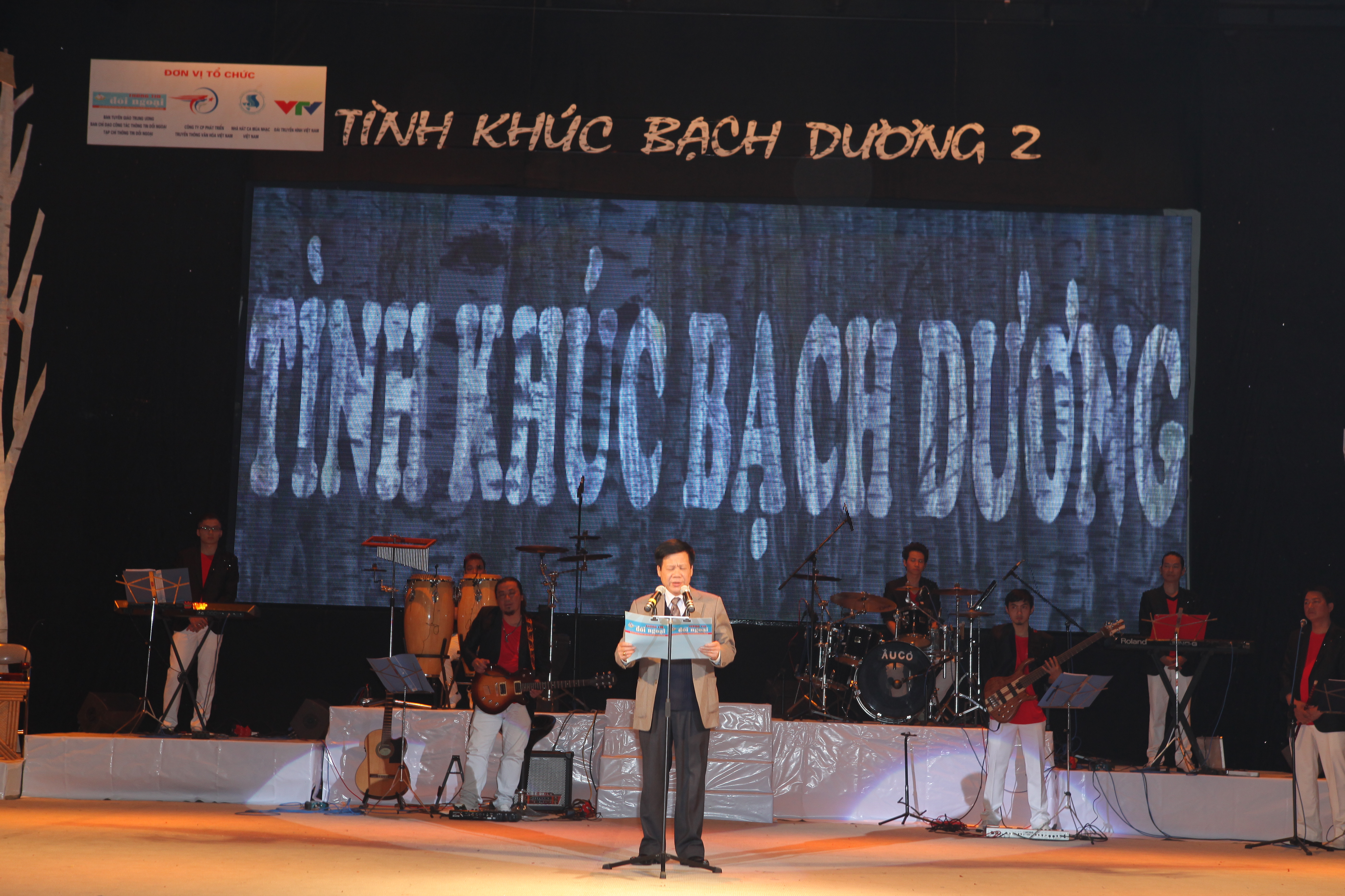 TÌNH KHÚC BẠCH DƯƠNG - NĂM 2013