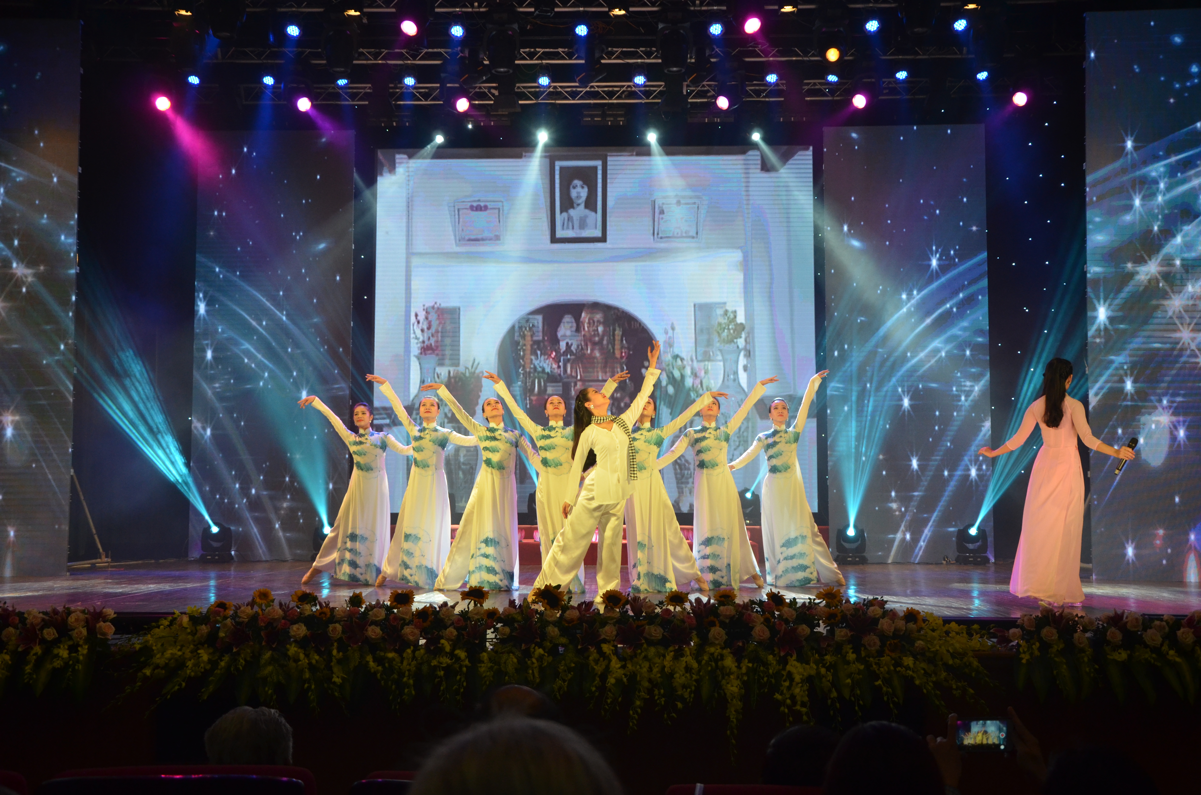 TỔ QUỐC LINH THIÊNG - NĂM 2019