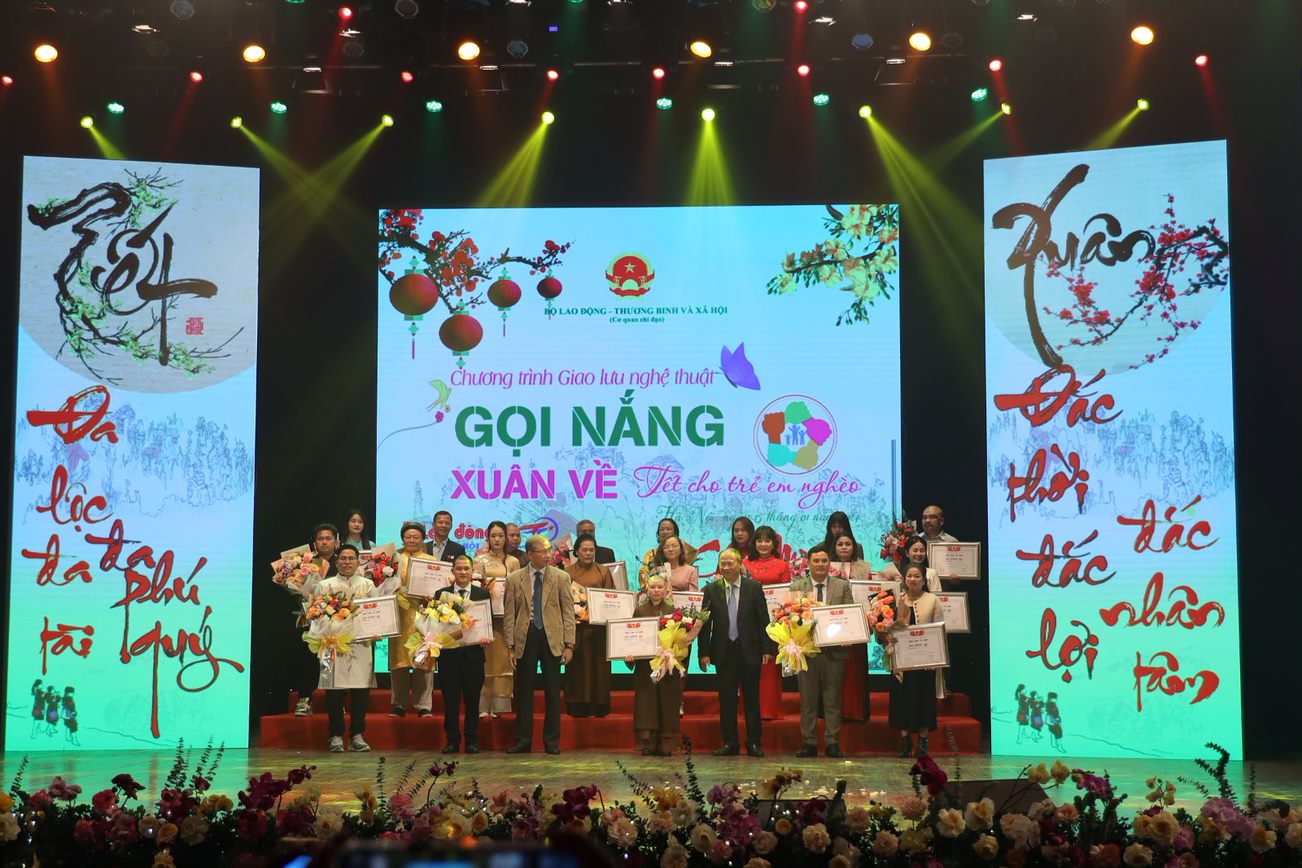 GỌI NẮNG XUÂN VỀ - NĂM 2023